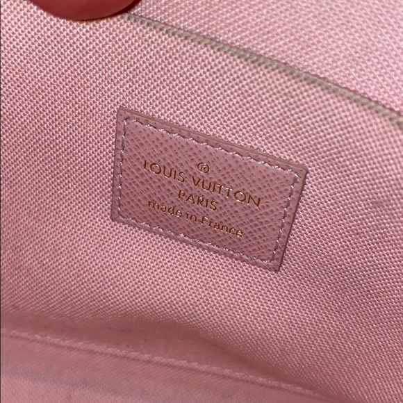 Louis Vuitton purse - Picture 4 of 13